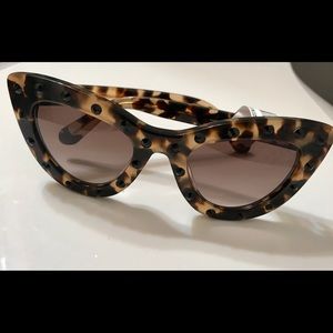 Kate Spade Tortoise shell jeweled sunglasses!